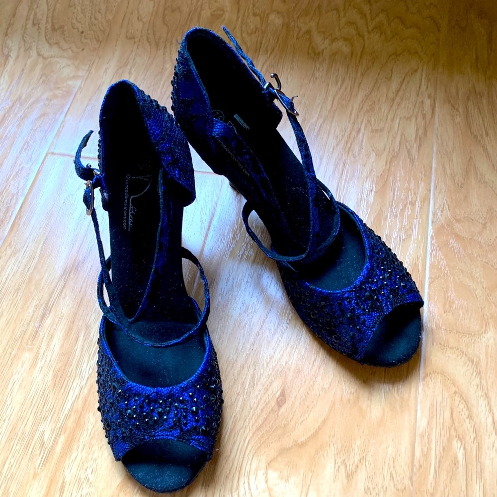GFranco Dance Shoes - Latin/Salsa (size 7.5)
